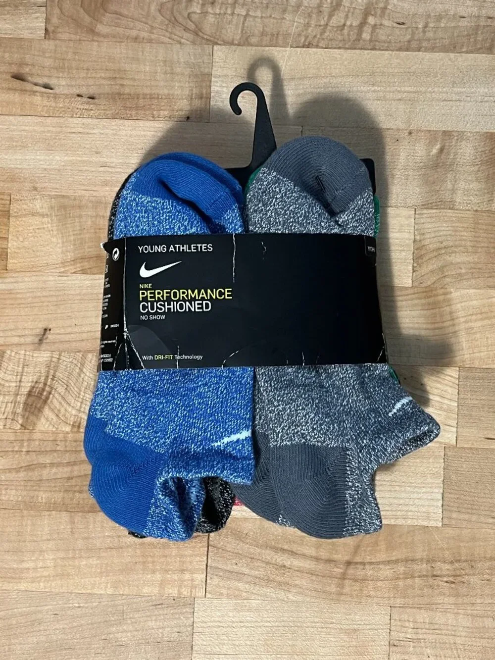 New 6 pairs Boys Medium 5-7 Nike Dri Fit No Show Socks